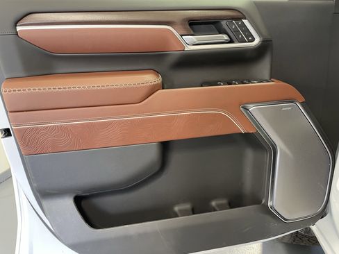 New 2026 GMC Sierra 2500 Denali Ultimate image 11