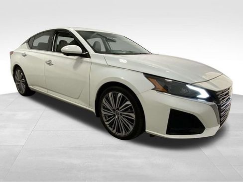 Used 2024 Nissan Altima 2.5 SL image 6