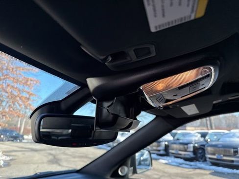 Used 2019 Jeep Grand Cherokee Overland image 39