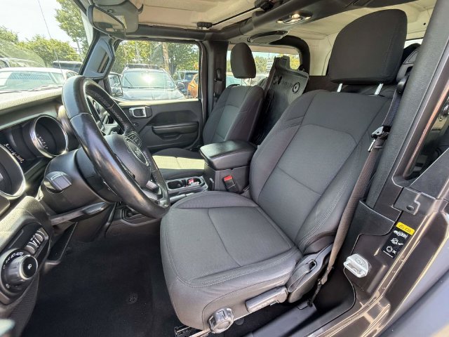 Used 2020 Jeep Wrangler Sport AWD/4WD image 12