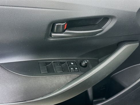 Used 2023 Toyota Corolla LE w/ Carpet Mat Package (TMS) image 15