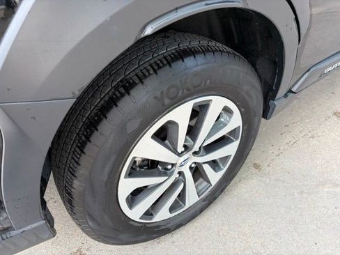 Used 2024 Subaru Outback Premium AWD/4WD image 15