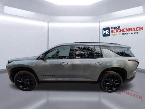 Used 2024 Chevrolet Traverse RS w/ LPO, Floor Liner Package image 7