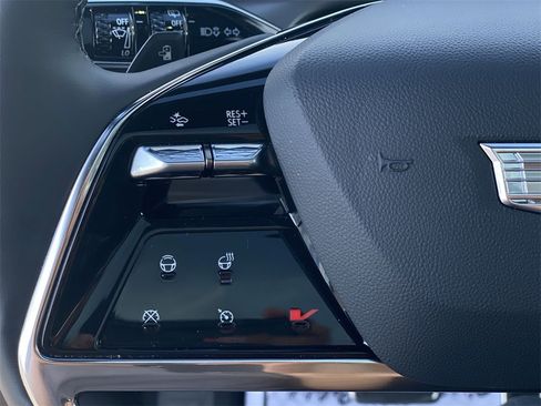 Used 2026 Cadillac Vistiq Sport w/ LPO, Floor Liner Package image 21