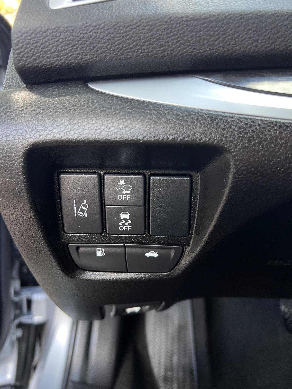 Used 2020 Acura TLX w/ Technology Package FWD image 11