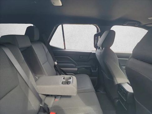 Used 2025 Toyota 4Runner SR5 image 16