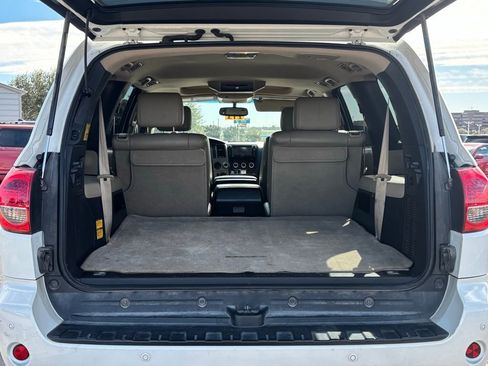 Used 2013 Toyota Sequoia Platinum image 6