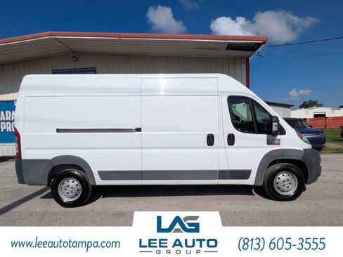 Used 2018 RAM ProMaster 2500 w/ Mopar Trailer Tow Group FWD image 2