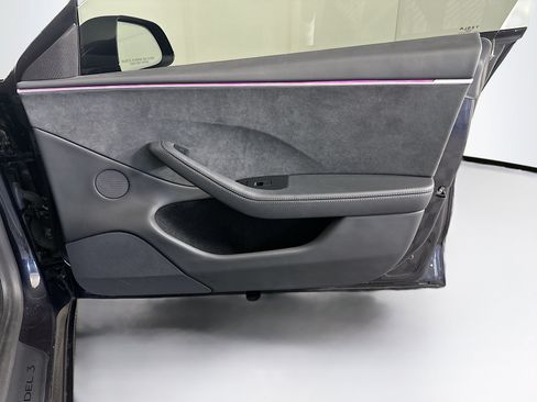 Used 2024 Tesla Model 3 Long Range AWD/4WD image 31