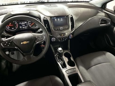 Used 2019 Chevrolet Cruze LS w/ LS Convenience Package image 13