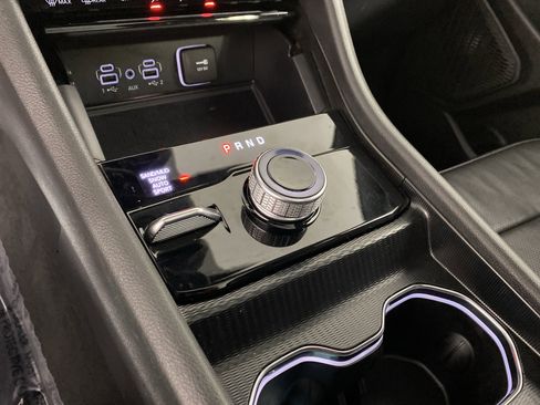 Used 2024 Jeep Grand Cherokee L Limited w/ Luxury Tech Group II AWD/4WD image 31