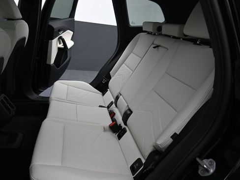 New 2026 BMW X1 xDrive28i w/ Technology Package AWD/4WD image 16