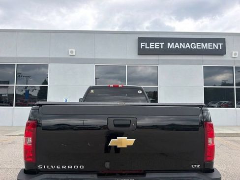 Used 2008 Chevrolet Silverado 3500 LTZ w/ EZ-Lift Tailgate Package AWD/4WD image 5