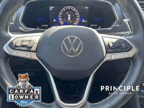 Certified 2023 Volkswagen Tiguan SE w/ Panoramic Sunroof Package image 18