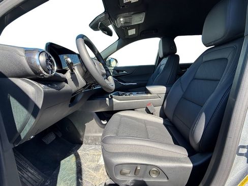 New 2026 Chevrolet Equinox LT w/ Convenience Package II image 9