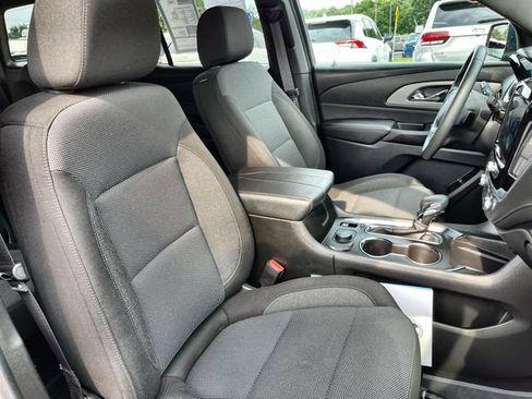Used 2023 Chevrolet Traverse LT w/ LPO, Floor Liner Package AWD/4WD image 26
