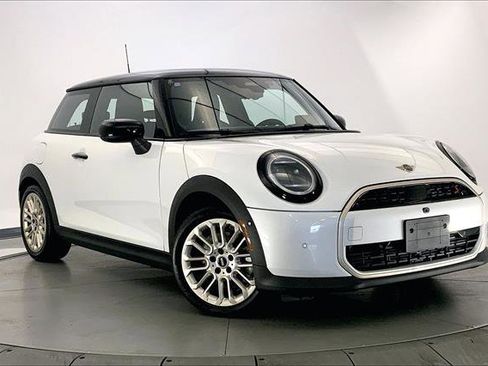 Used 2025 MINI Cooper S image 1