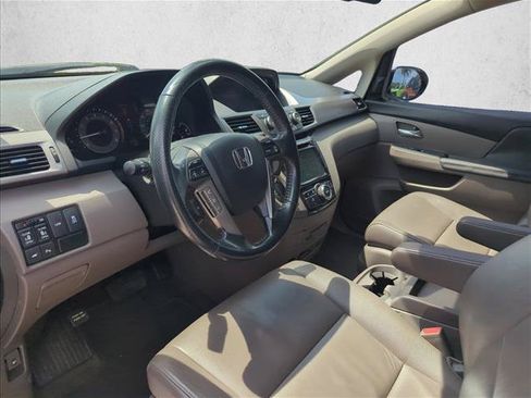 Used 2016 Honda Odyssey Touring Elite image 5