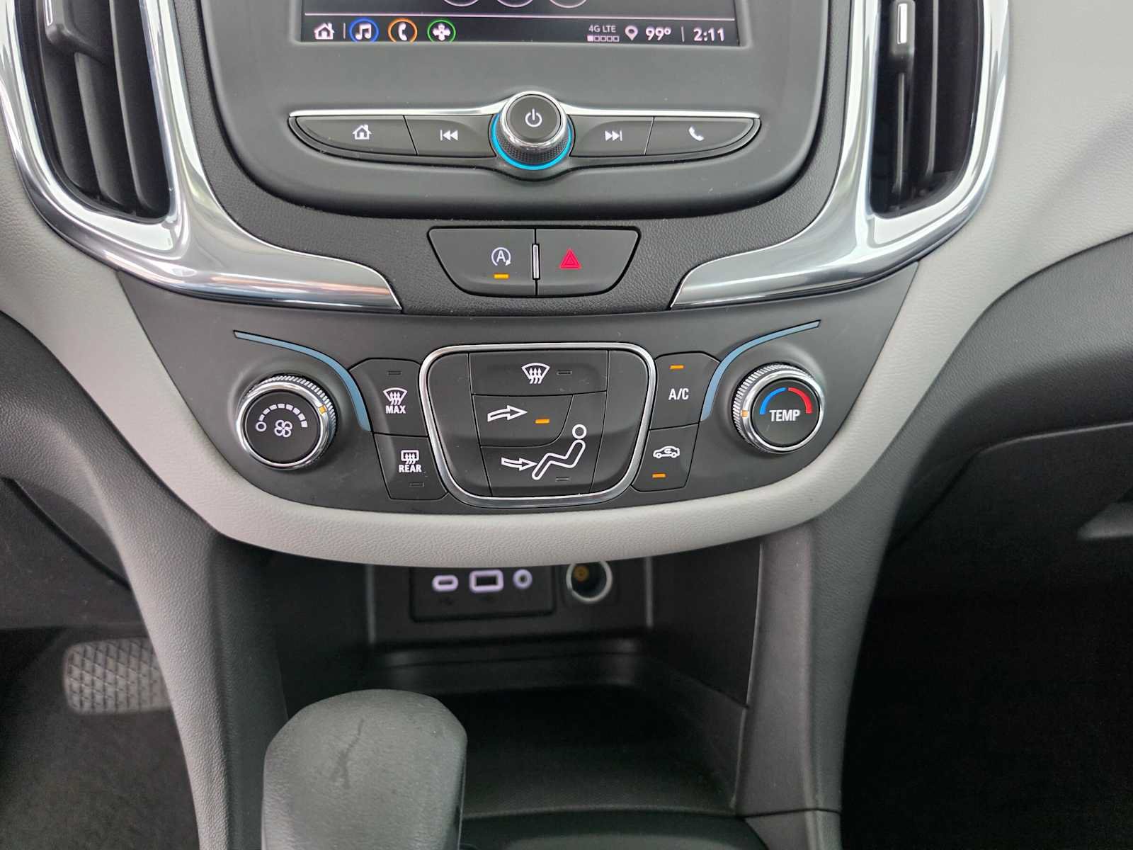 Used 2023 Chevrolet Equinox LS FWD image 28