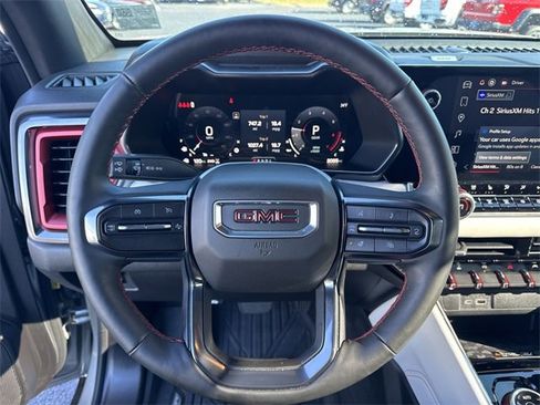 Used 2024 GMC Canyon AT4X image 17
