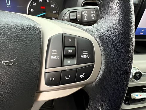 Certified 2022 Ford Explorer XLT w/ Equipment Group 202A AWD/4WD image 21