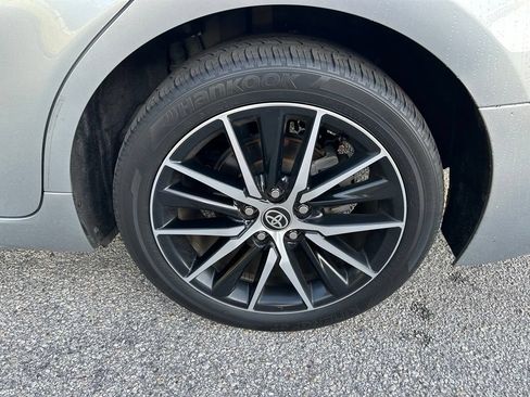 Used 2021 Toyota Camry SE FWD image 10