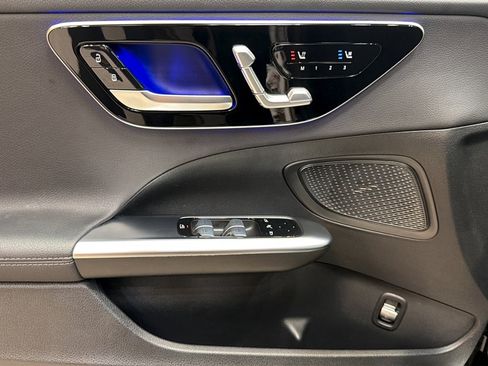 Certified 2025 Mercedes-Benz C 300 Sedan image 9
