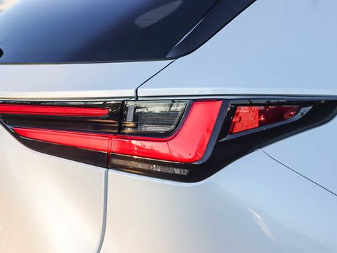 Certified 2025 Lexus NX 450h+ AWD w/ Luxury Package image 8