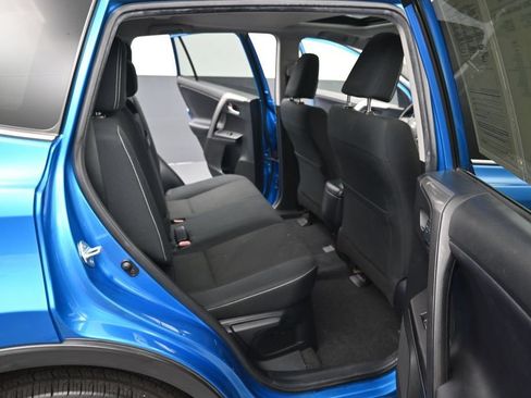 Certified 2016 Toyota RAV4 XLE AWD/4WD image 32