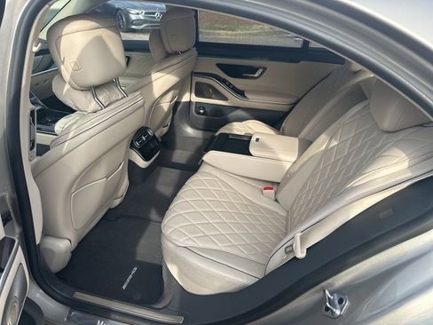 Certified 2023 Mercedes-Benz S 500 4MATIC image 9