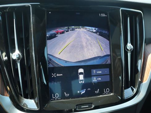 Used 2019 Volvo S60 T5 Momentum w/ Multimedia Package FWD image 21