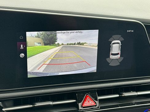Certified 2024 Kia Niro SX Touring FWD image 17