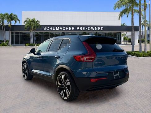 Certified 2025 Volvo XC40 B5 Ultra AWD/4WD image 5