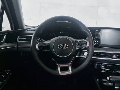 Used 2021 Kia K5 LXS AWD/4WD image 18