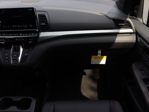 New 2026 Honda Odyssey Sport-L image 17