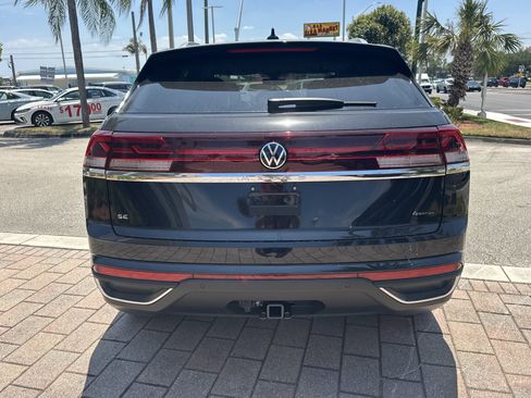 New 2026 Volkswagen Atlas Cross Sport SE AWD/4WD image 8