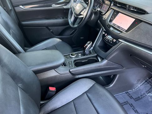 Used 2020 Cadillac XT5 Premium Luxury AWD/4WD image 19