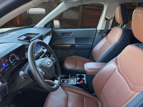 Used 2024 Ford Maverick Lariat w/ FX4 Off-Road Package image 19