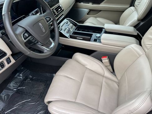 Used 2024 Lincoln Navigator L Reserve AWD/4WD image 10