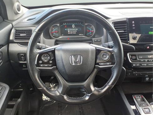 Used 2022 Honda Pilot Touring image 19