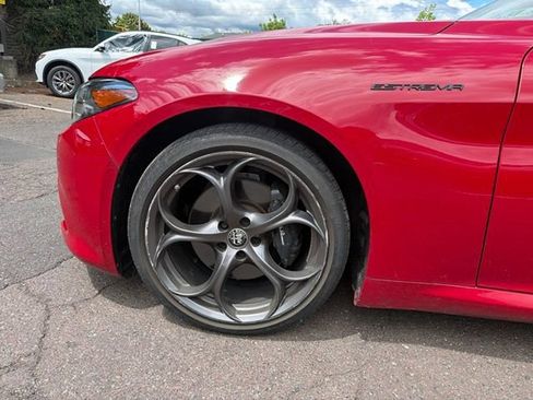 Used 2023 Alfa Romeo Giulia Estrema AWD/4WD image 13