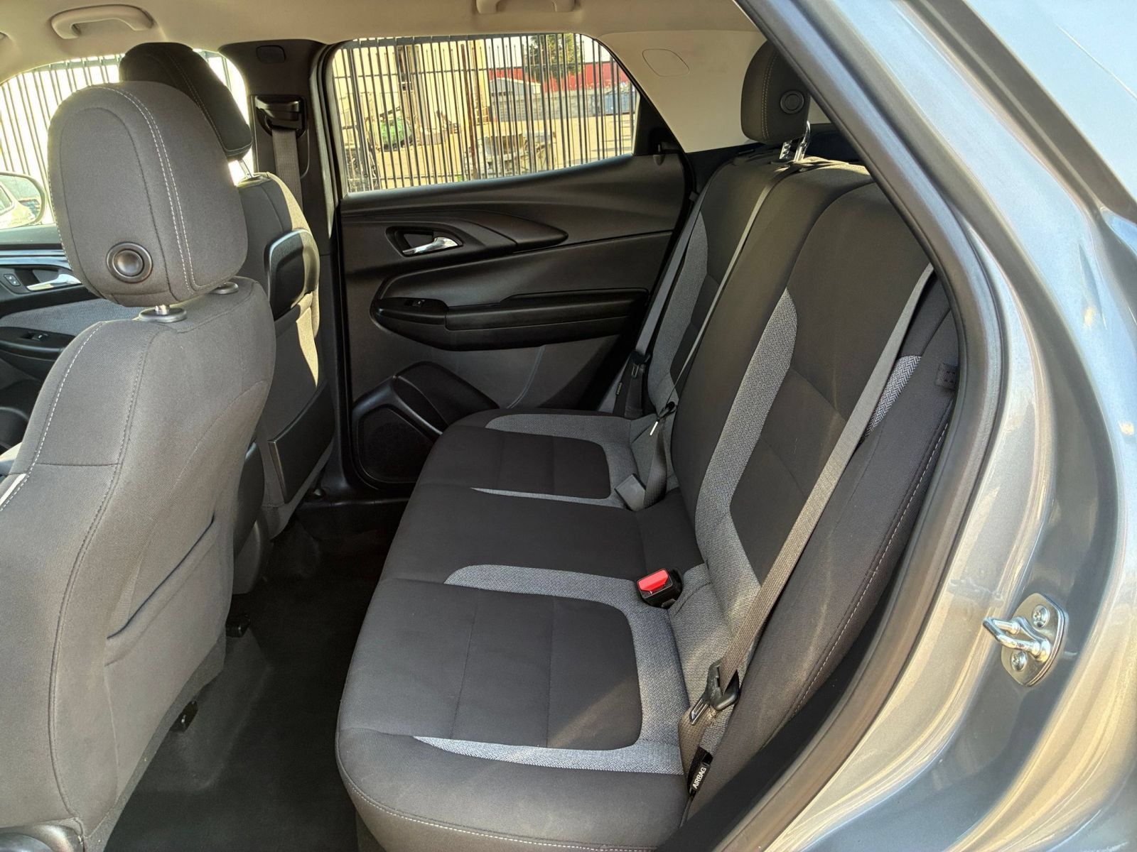 Used 2025 Chevrolet TrailBlazer LT FWD image 24