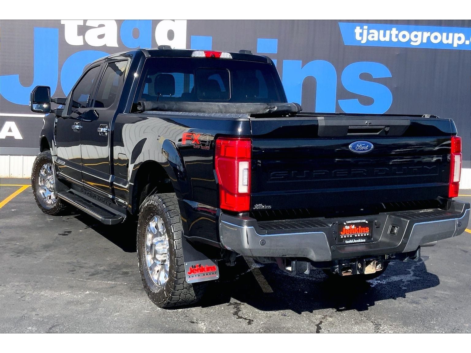 Used 2021 Ford F350 Lariat w/ Lariat Ultimate Package AWD/4WD image 13