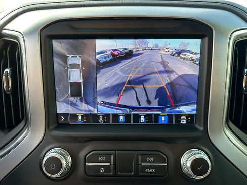 Used 2023 GMC Sierra 2500 SLT w/ SLT Premium Package image 27