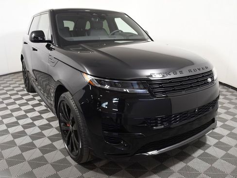 Certified 2025 Land Rover Range Rover Sport Dynamic SE AWD/4WD image 9