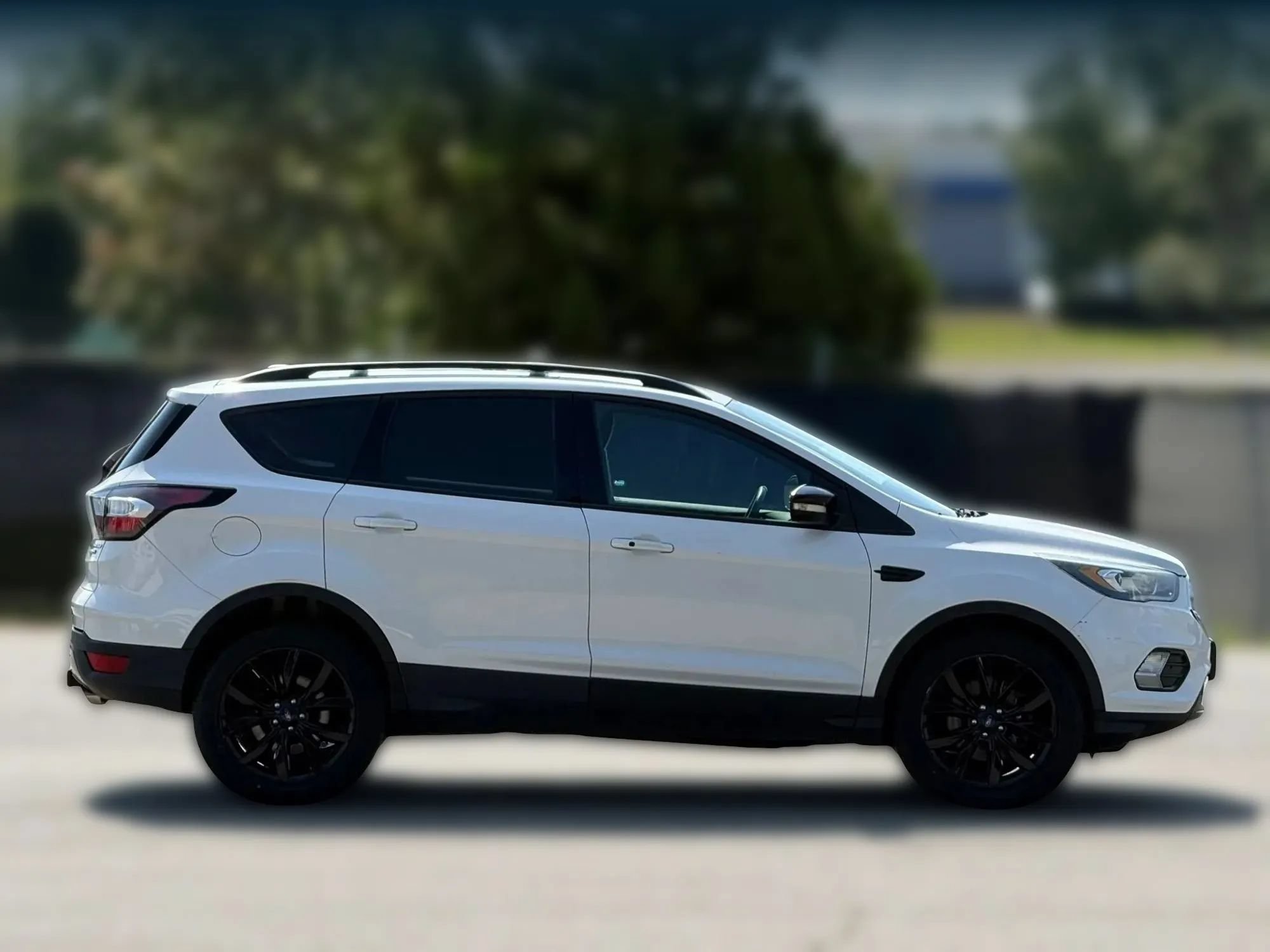 Used 2017 Ford Escape Titanium w/ Canadian Touring Package AWD/4WD image 7