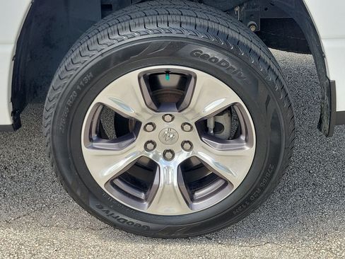 Used 2021 RAM 1500 Big Horn AWD/4WD image 5