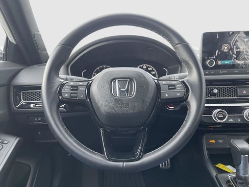 Used 2025 Honda Civic Sport image 6