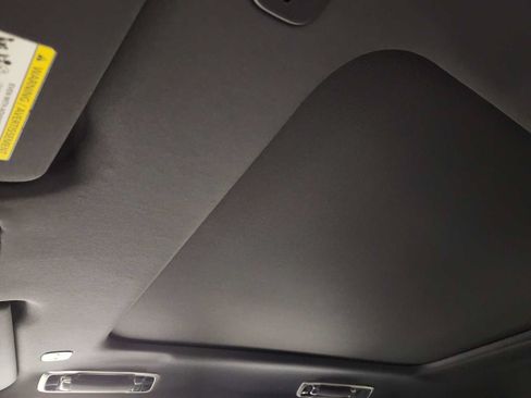 Used 2026 Land Rover Range Rover Sport SE AWD/4WD image 25