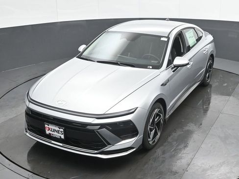 New 2026 Hyundai Sonata SEL FWD image 37